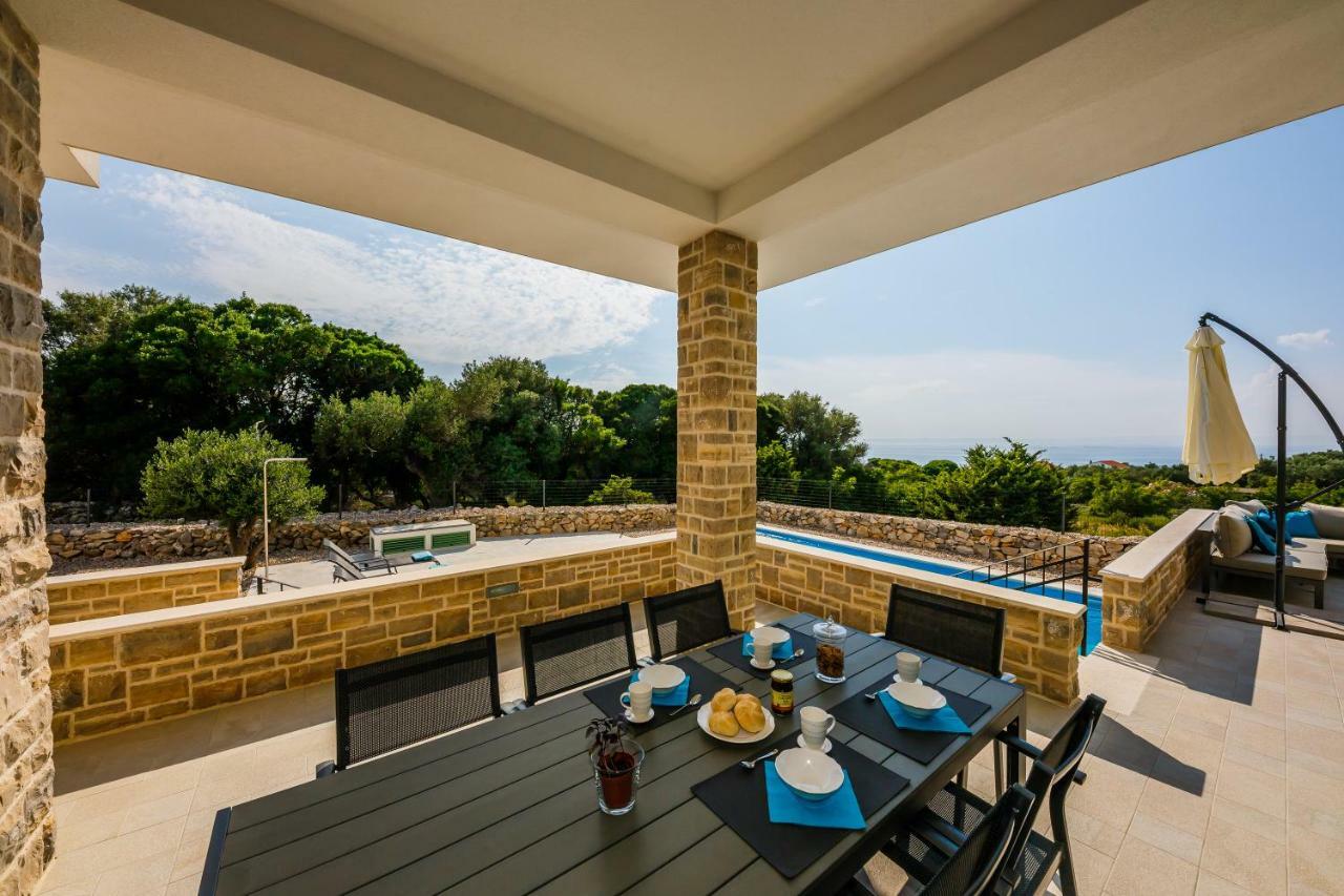 Villa Bramasole Lun Новаля Екстериор снимка